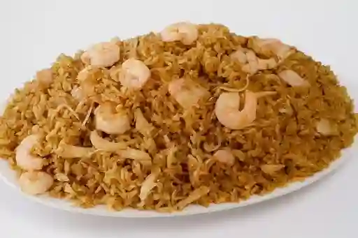 Chow Fan de Pollo y Camarón