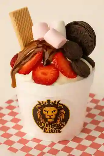 Fresas con Crema 16 Oz