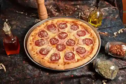 Pizza Jamon y Peperoni