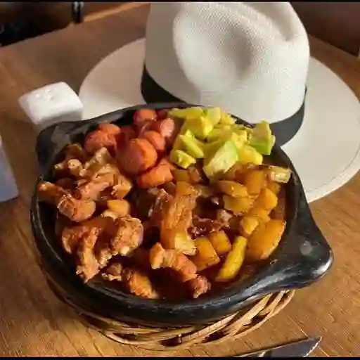 Ollita Paisa