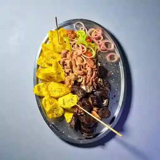 Picada de Chicharrón para 2 Personas