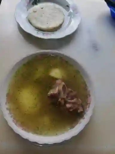 Caldo de Menudencia