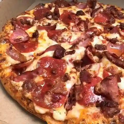 Pizza Mediana Cuatro Carnes