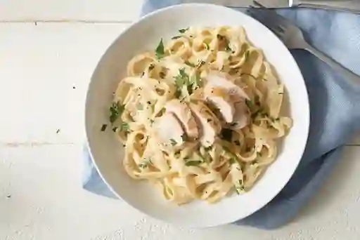 Pastas Alfredo con Pollo