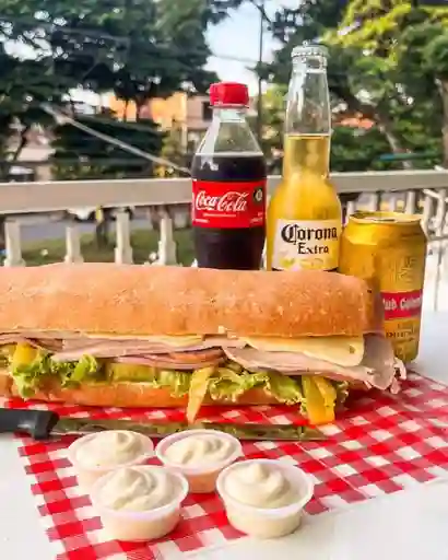 Sándwich JAMÓN Y QUESO