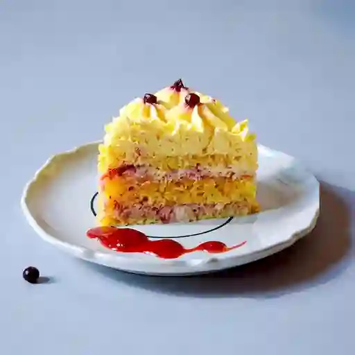 Torta Guanabana y Frutos Rojos