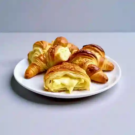Croissants Queso