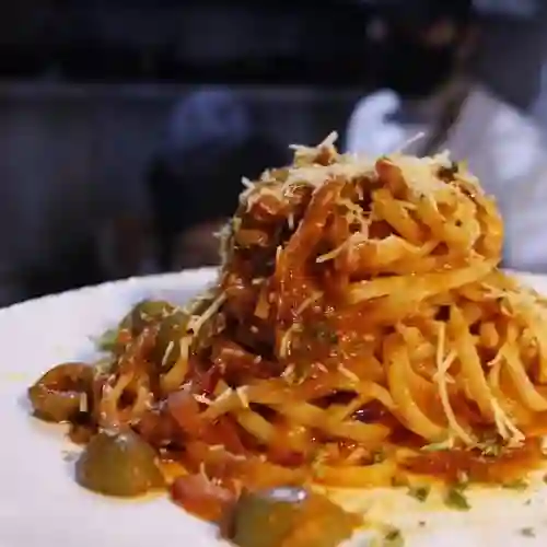 Pasta En  Salsa Puttanesca