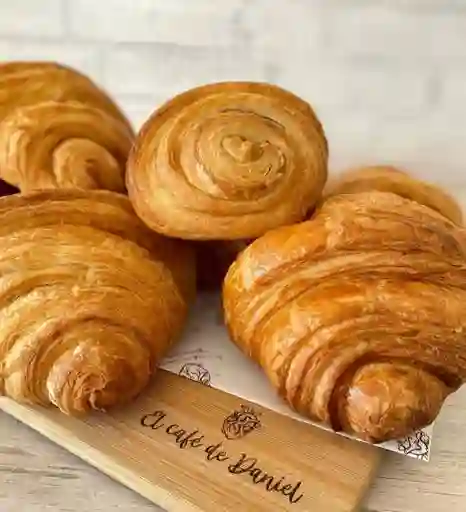 Croissant jamón y queso