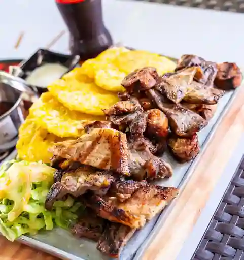 Picada 3 Proteínas y Chorizo 900 gr