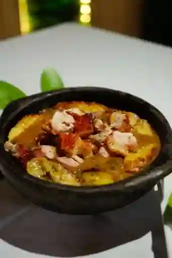 Frijolada de Chicharrón