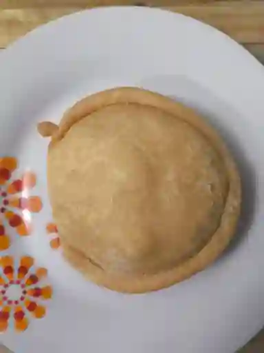 Pastel Pollo con Huevo de Codorniz