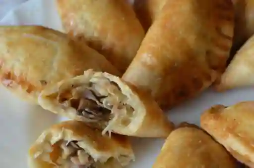 Empanada Pollo champi