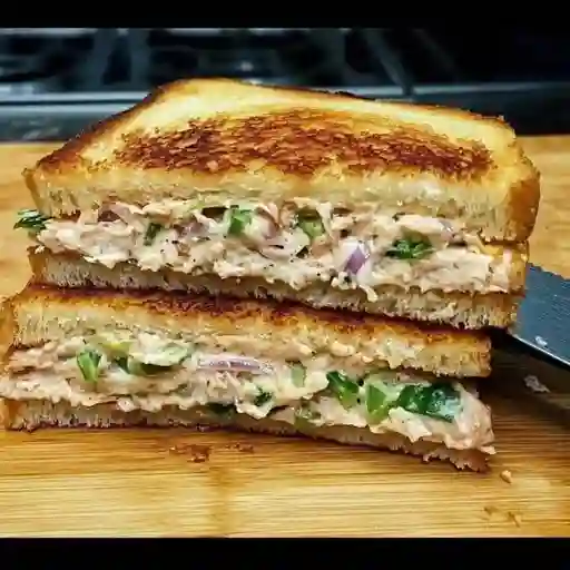 Sándwich Atún Miel Mostaza