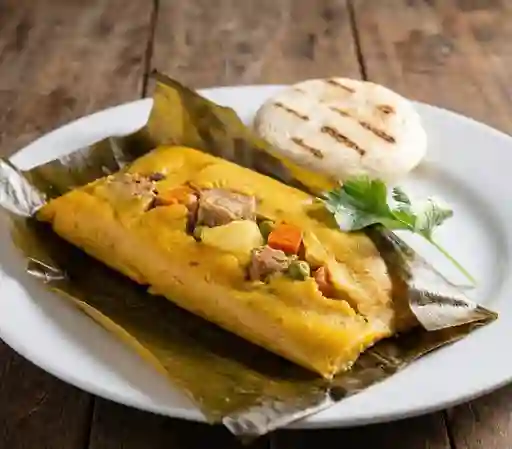 Tamal Antioqueño de Cerdo 700 Gr.