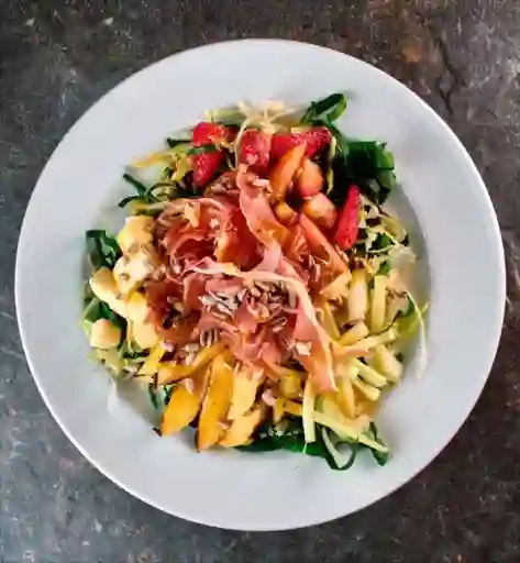 Enasalada Fruta Del Arbol