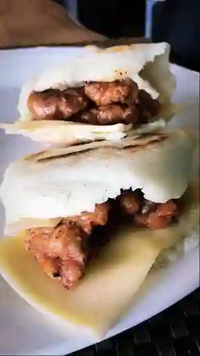 Arepa Con Chorizo