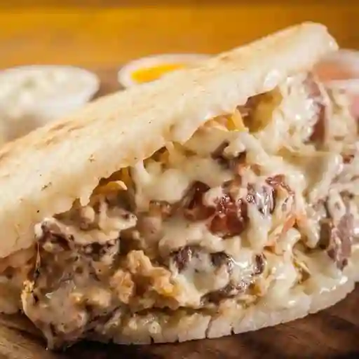 Arepa Con Todo