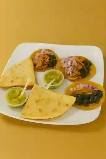 Tacos de Cochinita Pibils