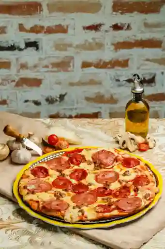 Pizza Carnes
