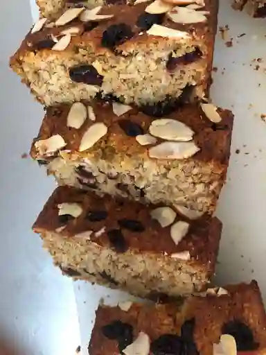 Porción de torta saludable de banano