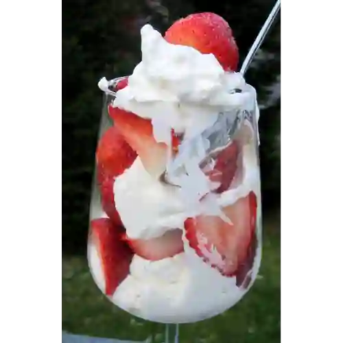 Fresas con Crema 16 Oz