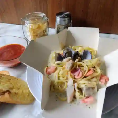 Pasta Salsa Frutti Di Mare