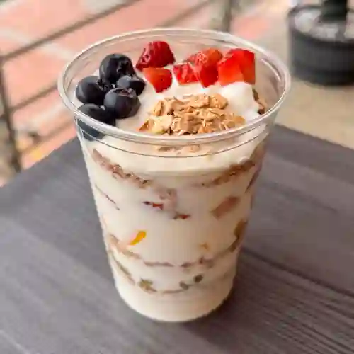Arma Tu Parfait Yogurt Griego 16 Oz