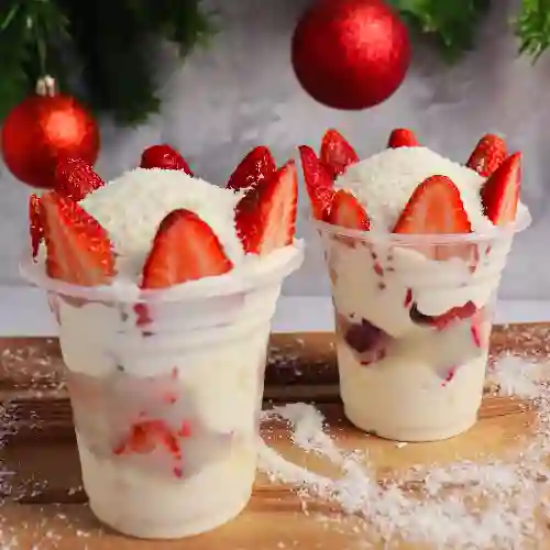 Fresas con Crema + Chocolate Blanco