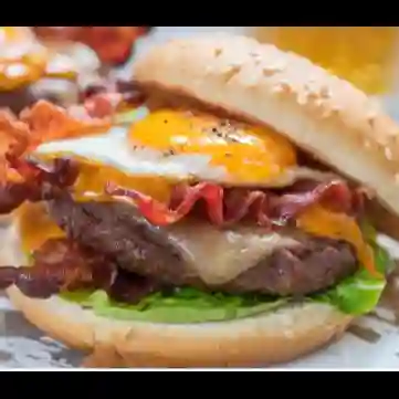 Hamburguesa Huevo Tocineta