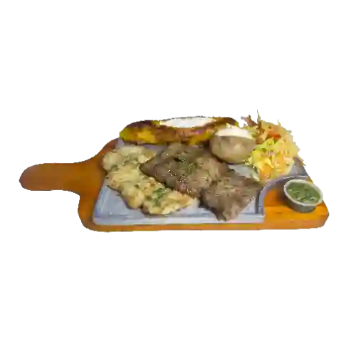 Carne de Res+pollo + Gaseosa 250ml