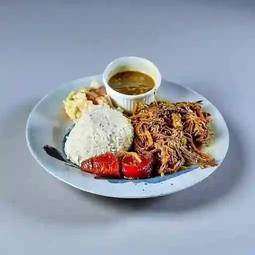 Carne Desmechada,