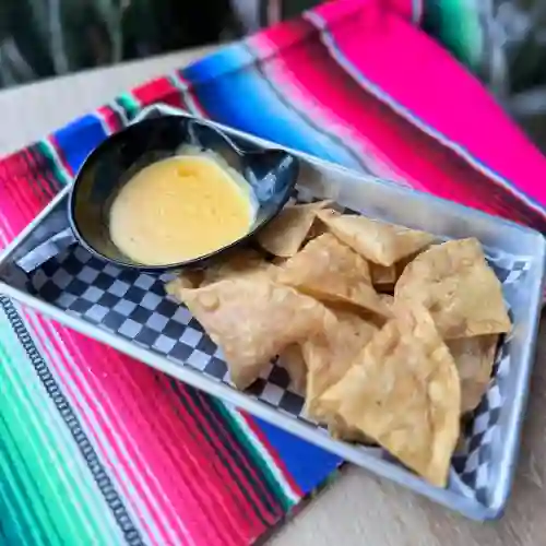 Chips y Queso