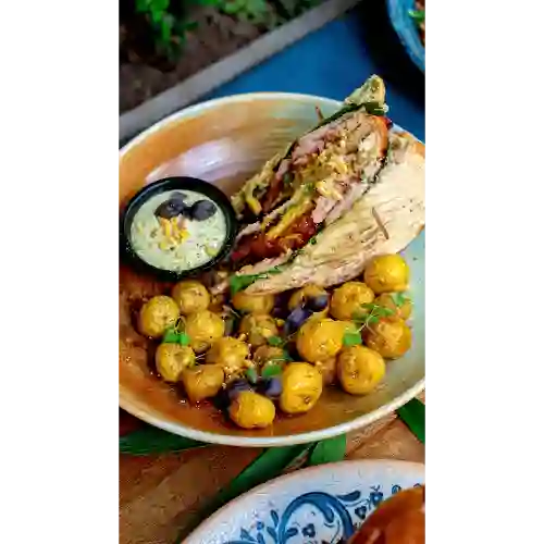 Sanguche Pollo Parrillado