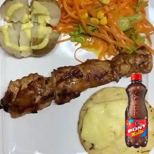 Combo Chuzo de Pollo con Tocineta + Pony Malta 350 ml