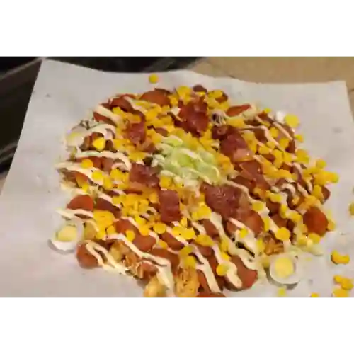 Salchipapa Especial para 3 O 4 Personas