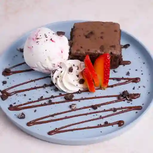 Brownie con helado