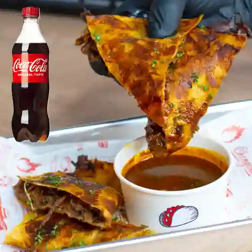 Combo quesadilla de birria + coca cola