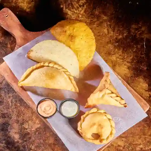 Box Empanadas