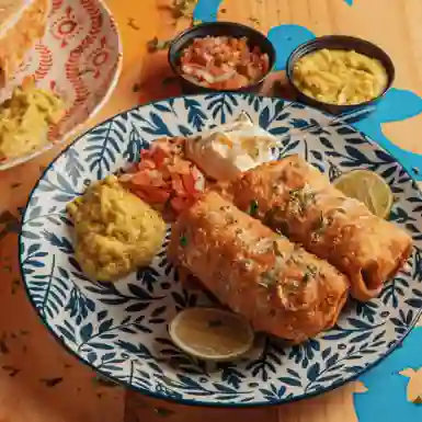 Chimichangas de Cerdo Al Pastor