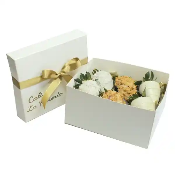 Caja 6 Fresas Tradicional Blanca