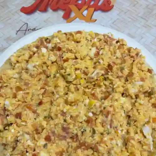 Arepa Xl con Huevos Revueltos y Hogao
