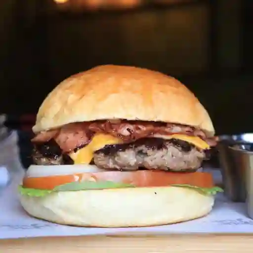 Cheese Bacon Smash + Papas Gratis