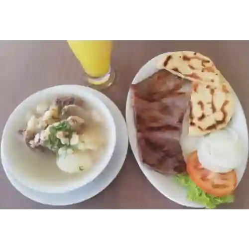 Caldo de Costilla Santandereano