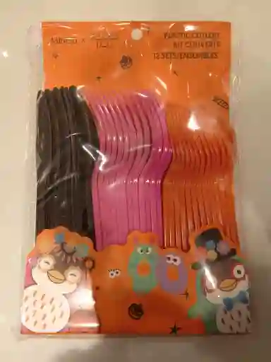 Miniso Juego de Cubierto Plástico Mini Family Halloween Series