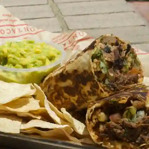Burrito + guacamole + totopos