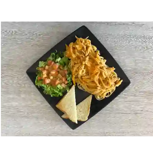 Pasta con Pollo