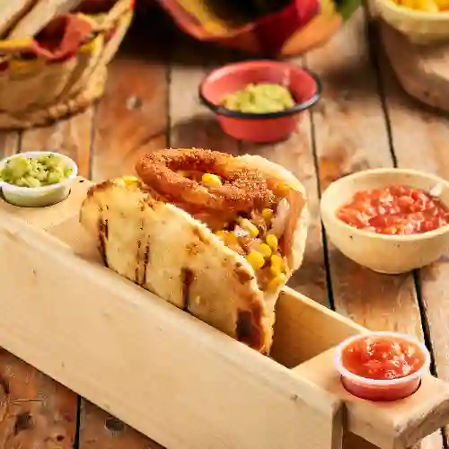 Arepa Saraviada + Papas a la Francesa