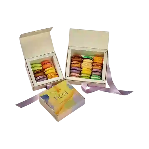 Combo Caja de 6 Macarons y Caja de 12 Macarons