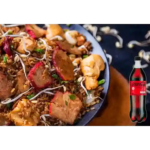 Combo Oriental Cerdo&Pollo para 3 +Cocacola S/az 1.5L